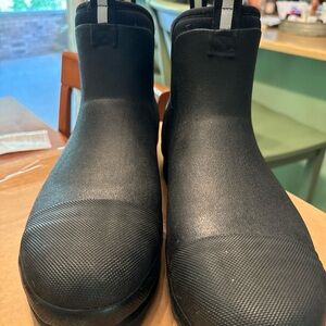 Men’s Steel Toe muck boots size 11 NWT